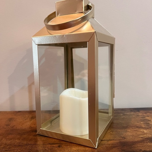 Lantern - Picture 5 of 5